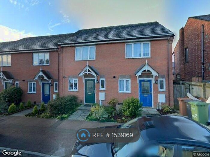 2 Bedroom Terraced House To Rent In Highfield Road, Wellingborough, NN8