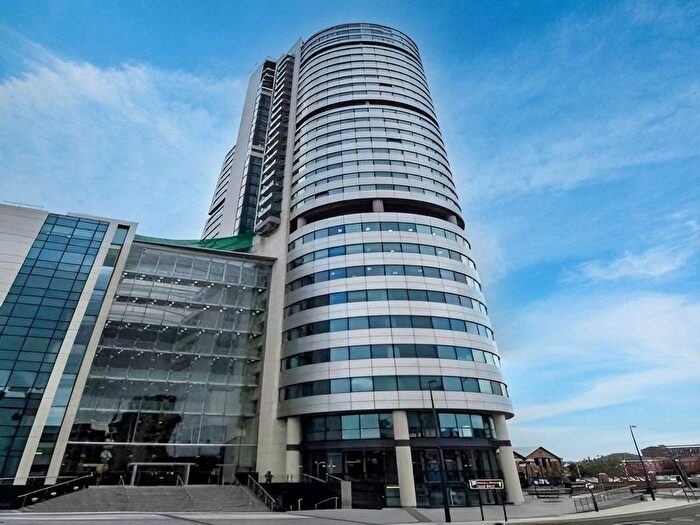 1 Bedroom Flat For Sale In Water Lane, Leeds, LS11