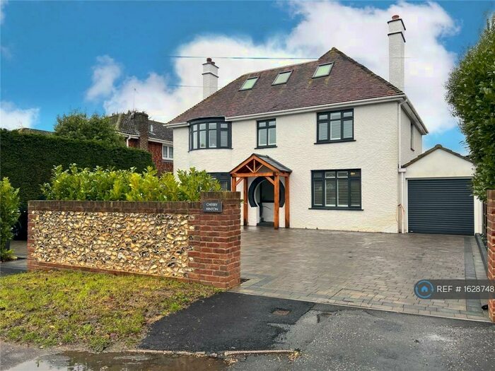 5 Bedroom Detached House To Rent In Manor Road, Hayling Island, PO11