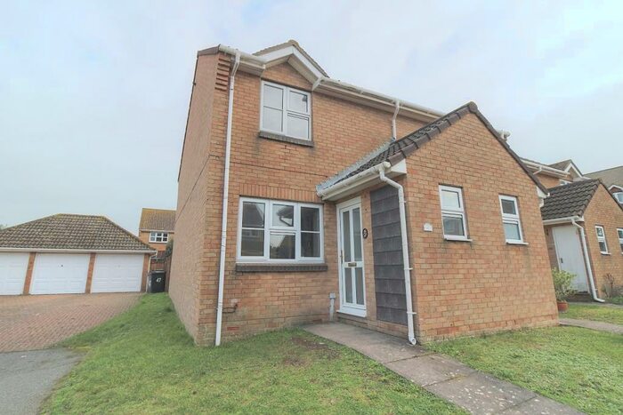 2 Bedroom Semi-Detached House To Rent In Collingwood Close, Eastbourne, BN23