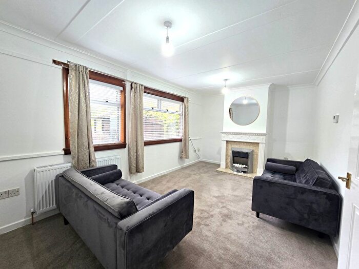 3 Bedroom Town House To Rent In Rydal Road, Gosforth, Newcastle Upon Tyne, NE3