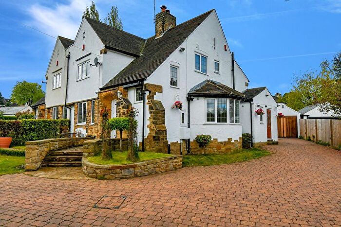 3 Bedroom Semi Detached House For Sale In Bradford Road, Guiseley, Leeds, LS20