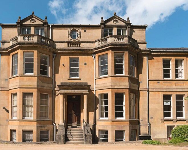2 Bedroom Apartment For Sale In Beaumont House, Bath, BA1