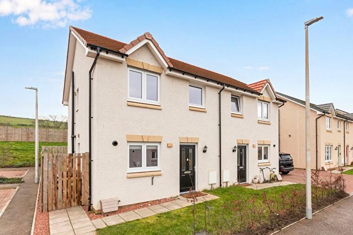 3 Bedroom Semi-Detached House For Sale In Laing Loan, Wallyford, EH21