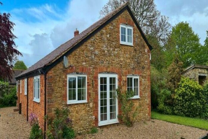 4 Bedroom Detached House To Rent In Hearn Lane, Galhampton, BA22