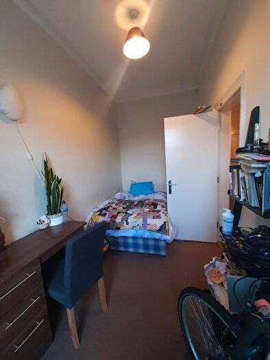 3 Bedroom Flat To Rent In Dalkeith Road, Edinburgh, EH16
