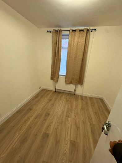 3 Bedroom Terraced House To Rent In Chalfont Road, N9