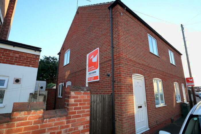 2 Bedroom Semi-Detached House To Rent In Spital Street, Lincoln, LN1
