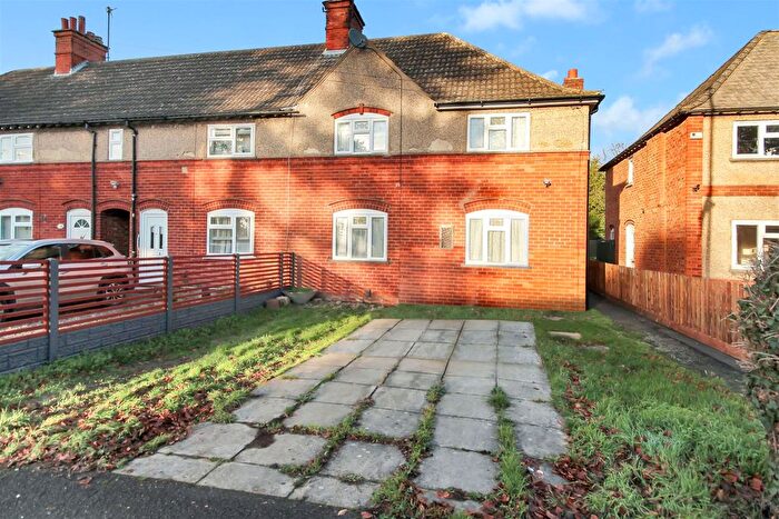 3 Bedroom End Terrace House To Rent In Newton Road, Rushden, NN10