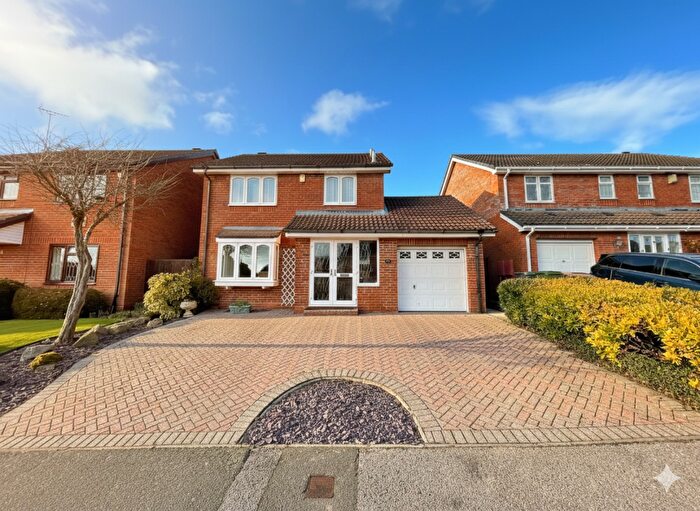 3 Bedroom Detached House For Sale In Catesby Green, Luton, Bedfordshire, LU3