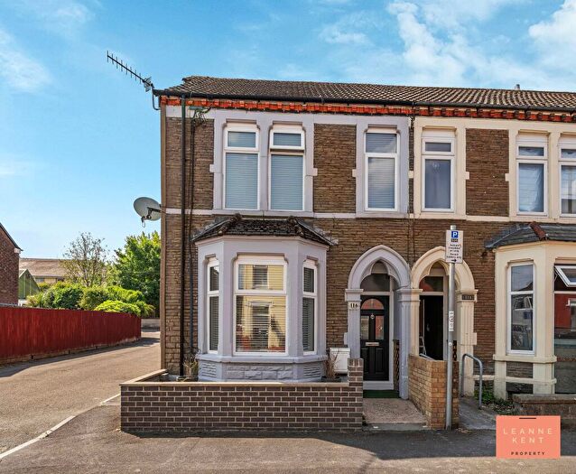 3 Bedroom End Of Terrace House For Sale In Bartlett Street, Caerphilly, CF83