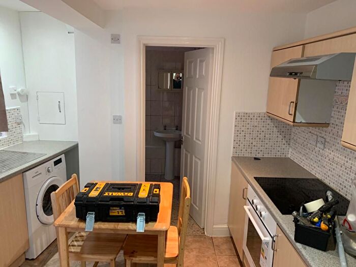 1 Bedroom Flat For Sale In Dorset Road, London, N15