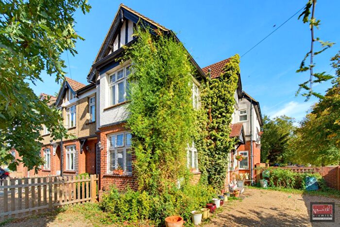 4 Bedroom End Terrace House For Sale In Short Lane, Stanwell, TW19