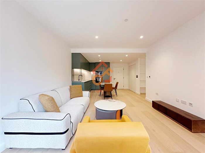 2 Bedroom Flat To Rent In The Ashbee, Parkview Avenue, London, NW2