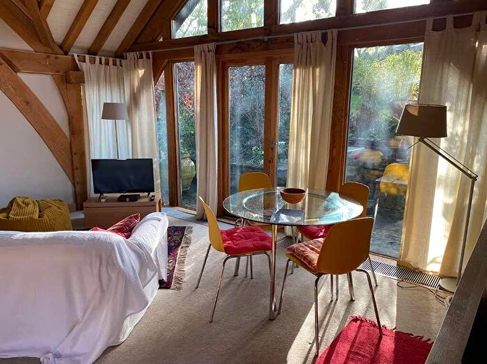 Flat To Rent In Burrington Farm, The Village, Burrington, Bristol, BS40