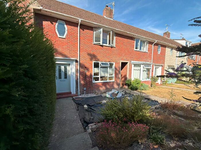3 Bedroom Semi-Detached House To Rent In Aisne Road, Swindon, Wiltshire, SN4
