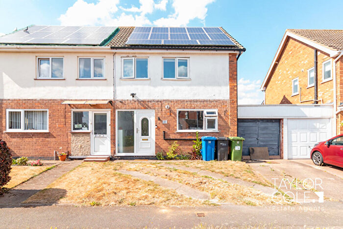3 Bedroom Semi-Detached House For Sale In Hayworth Close, Tamworth, B79
