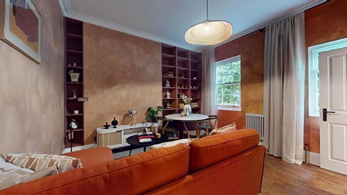 2 Bedroom Apartment To Rent In Caledonian Road, London, N1