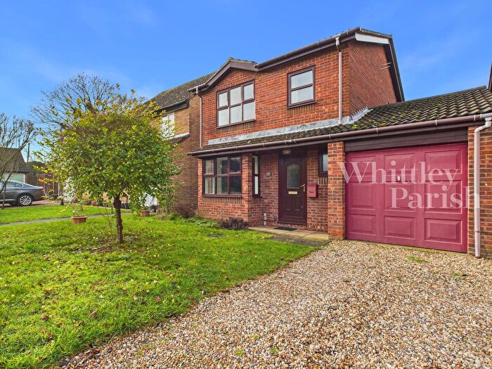 3 Bedroom Detached House For Sale In Patrick Road, Long Stratton, NR15