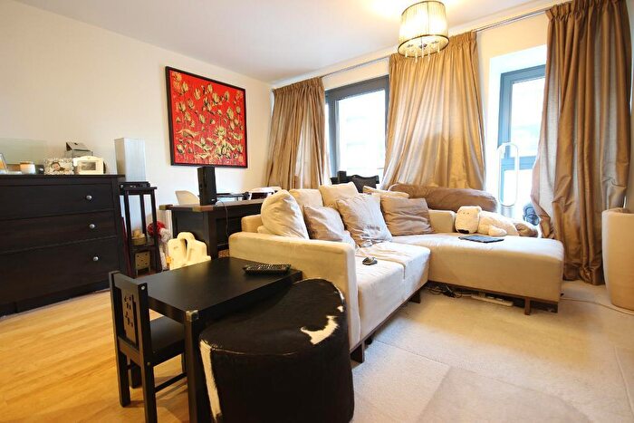 1 Bedroom Flat To Rent In Montreal House, Surrey Quays Road, Southwark, London, SE16
