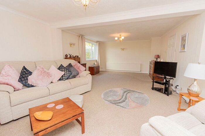 3 Bedroom Detached House For Sale In Conghurst Lane, Hawkhurst, Cranbrook, TN18