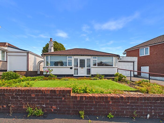 2 Bedroom Bungalow For Sale In Hillary Avenue, Ashton-Under-Lyne, Greater Manchester, OL7