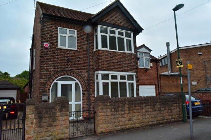 5 Bedroom Semi-Detached House To Rent In Arnesby Road, Nottingham, NG7