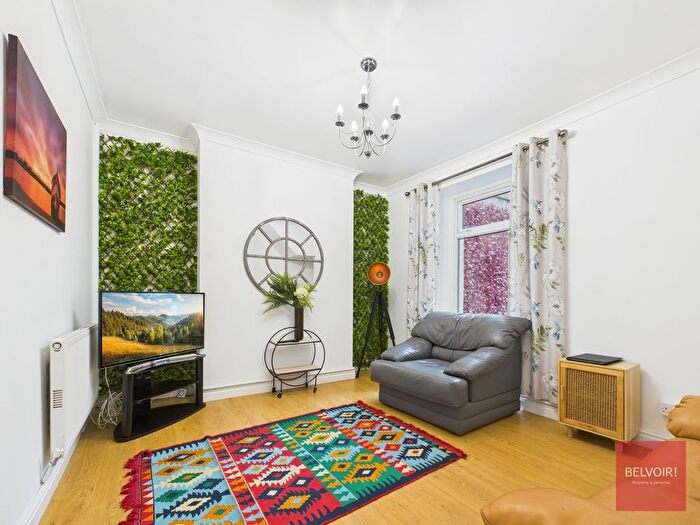 1 Bedroom Flat To Rent In Langland Road, Mumbles, Swansea, SA3