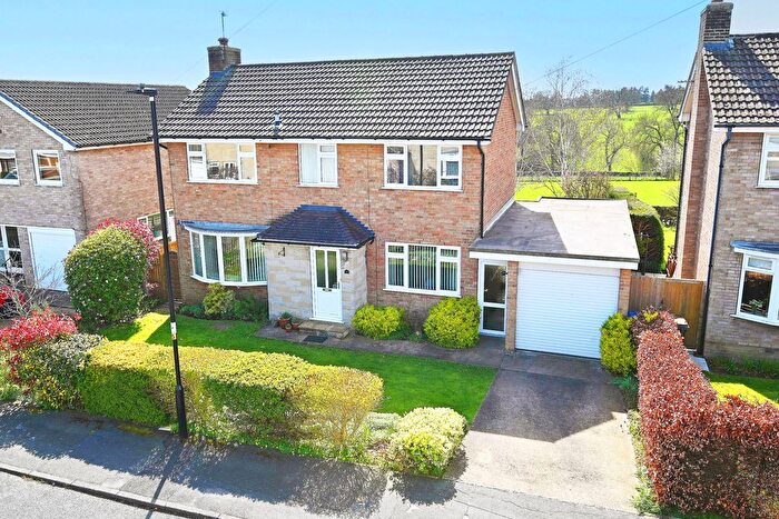 4 Bedroom Detached House For Sale In Mallinson Oval, Harrogate, HG2