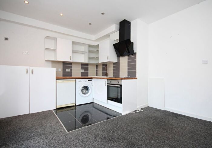 1 Bedroom Flat To Rent In Kentish Town Road, Kentish Town, NW5