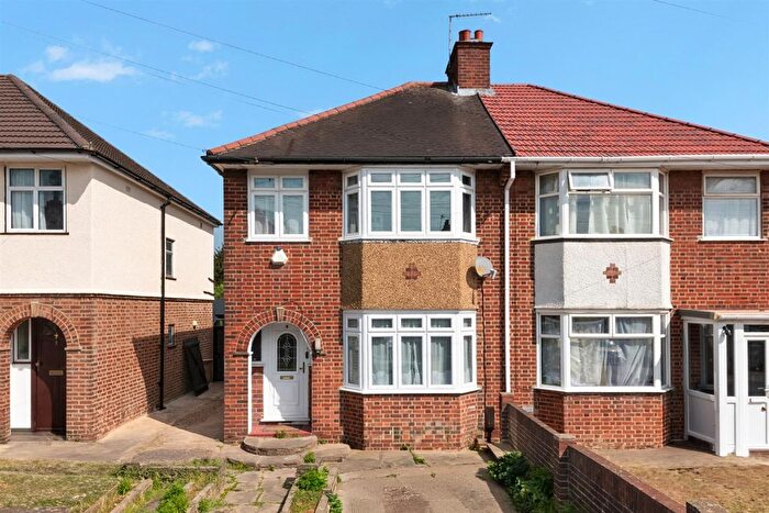 3 Bedroom Semi Detached House For Sale In Wilmar Close, Hayes, UB4