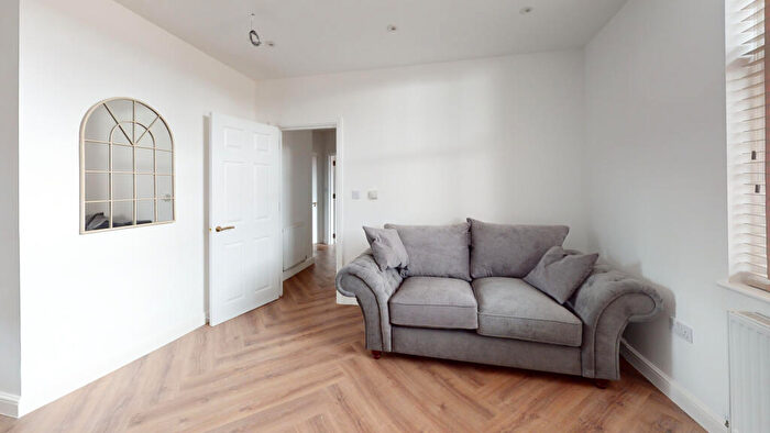 1 Bedroom House To Rent In The Grove, Nottingham, NG7