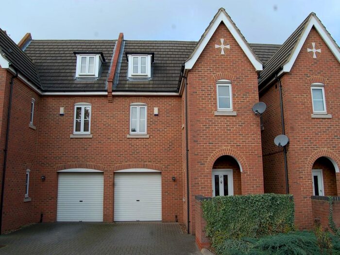 2 Bedroom Town House To Rent In Florence Street, Hitchin, SG5