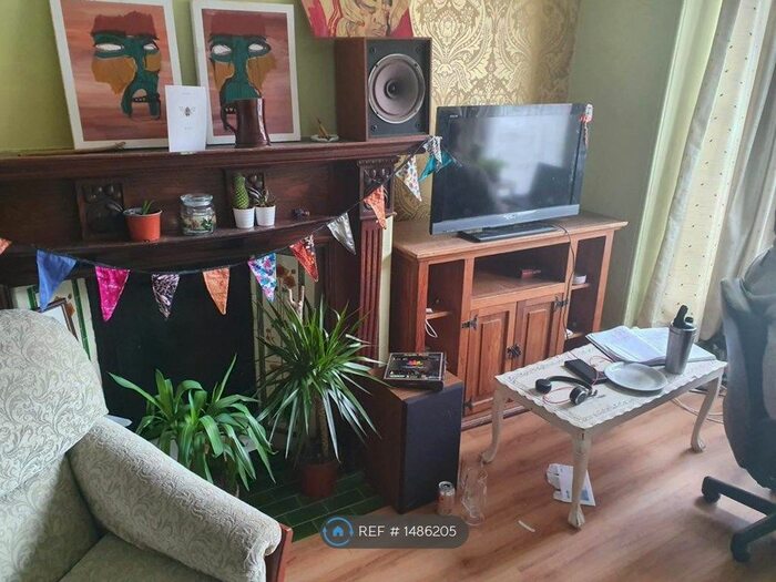 4 Bedroom Terraced House To Rent In Headingley Mount, Leeds, LS6