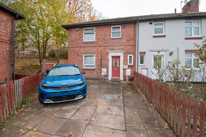 3 Bedroom End Of Terrace House For Sale In Deepdale, Rowlatts Hill, LE5