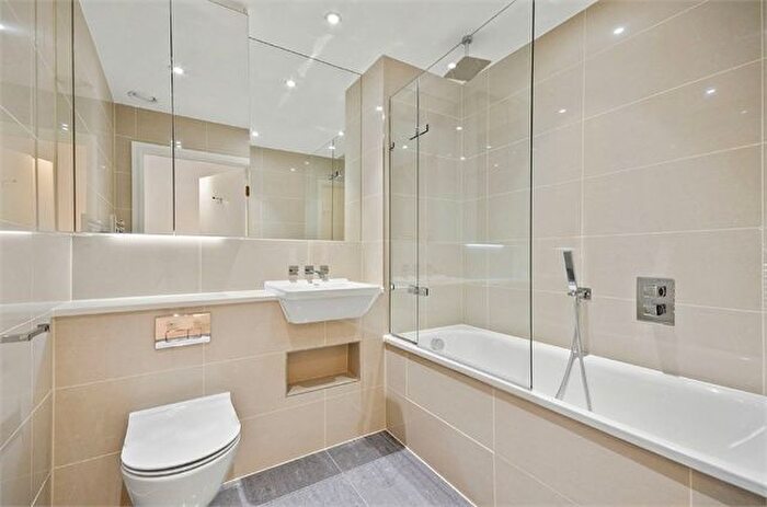 1 Bedroom Flat To Rent In Pinnacle Apartments, Saffron Central Square, Croydon, CR0