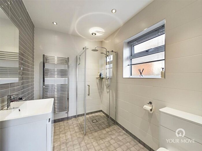 3 Bedroom Bungalow For Sale In Gunton Drive, Lowestoft, Suffolk, NR32