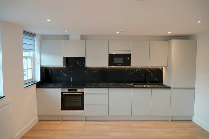 1 Bedroom Flat To Rent In Ashbourne Parade, Finchley Road, London, NW11