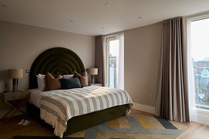 3 Bedroom Apartment To Rent In Flat, Baker, Baker Street, London, NW1