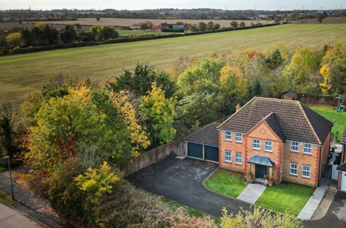 5 Bedroom Detached House For Sale In Bakersfield, The Drive, CM3