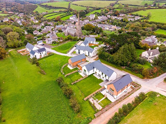 3 Bedroom Semi-detached House For Sale In Monks Way, Holbeton, Plymouth, Devon, PL8