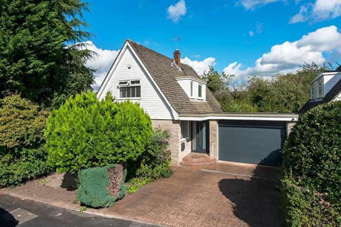 3 Bedroom Detached House For Sale In Beaufort Close, Alderley Edge, SK9
