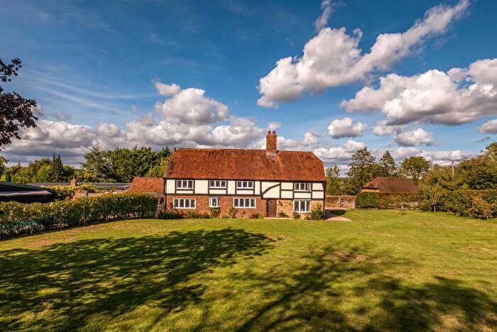 4 Bedroom Equestrian For Sale In Ewhurst Green, Robertsbridge, East Sussex, TN32
