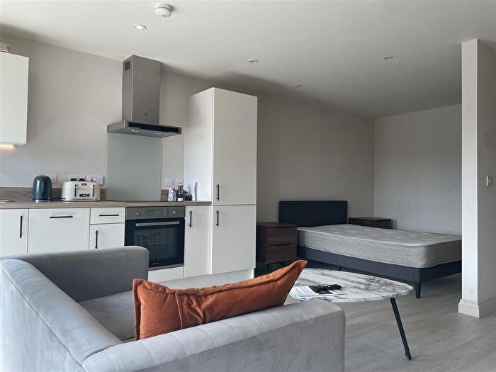Studio To Rent In Hartley House, Hartley Hill, LS2