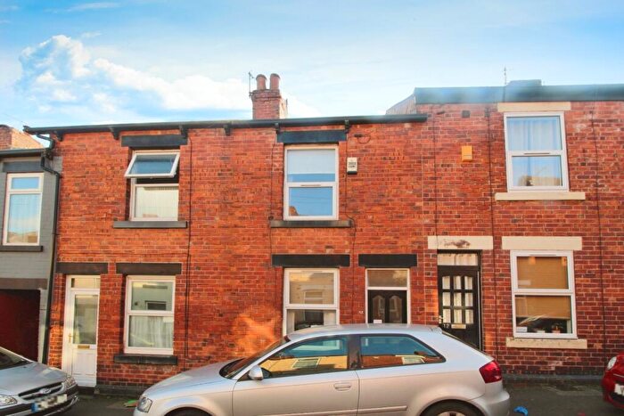 1 Bedroom Terraced House For Sale In Toyne Street, Sheffield, South Yorkshire, S10