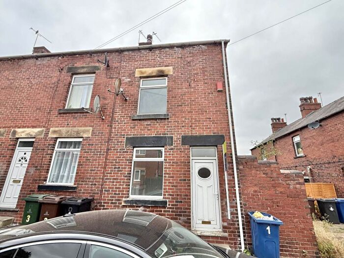 2 Bedroom Property To Rent In Wharf Street, Barnsley, S71
