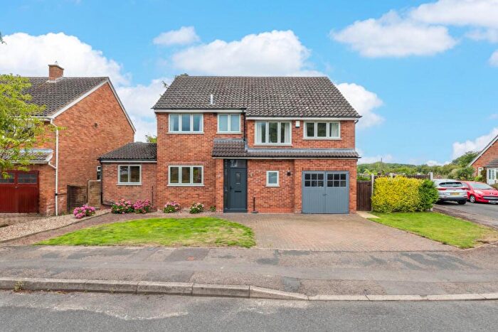 4 Bedroom Detached House For Sale In Farley Avenue, Harbury, Leamington Spa, CV33