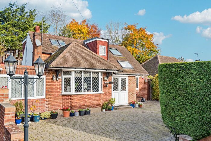 3 Bedroom Bungalow For Sale In Upper Road, Denham, Uxbridge, UB9