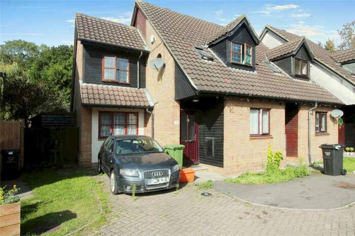 3 Bedroom Semi-Detached House To Rent In Acorn Place, Langdon Hills, Basildon, SS16