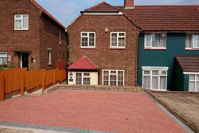 4 Bedroom Property To Rent In Lancelot Avenue, Rochester ME2